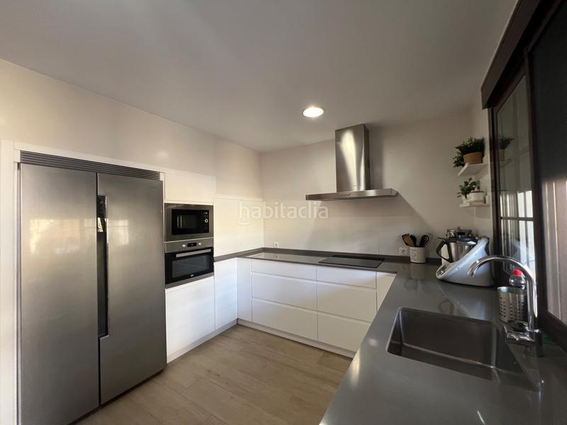 Foto 3deeb306-3be3-4b29-8a4a-96cd73180fe6. Casa pareada magnífico chalet pareado en Espartinas pueblo Espartinas