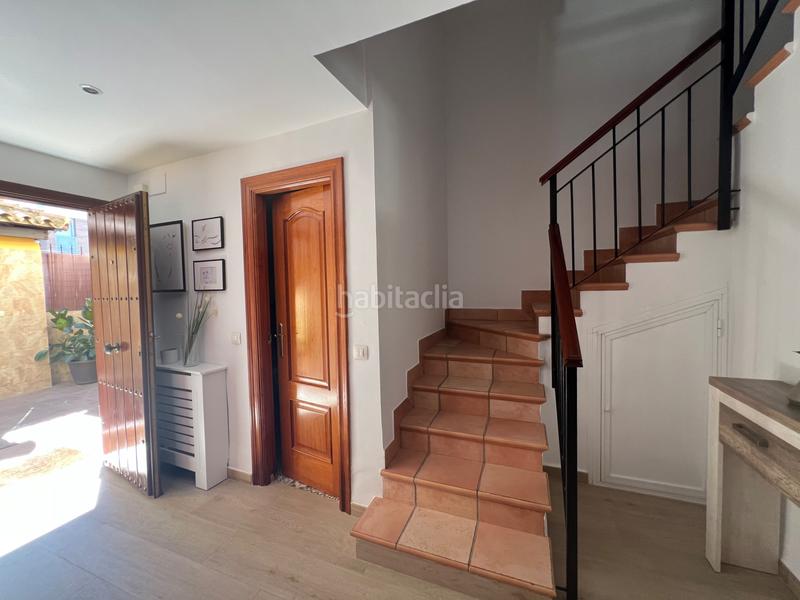 Foto 728f332c-a051-4536-b371-292a12f22602. Casa pareada magnífico chalet pareado en Espartinas pueblo Espartinas