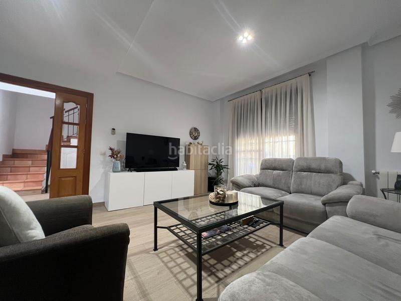 Foto 93acee5f-bfd8-4929-ba20-8e1b1578443e. Casa pareada magnífico chalet pareado en Espartinas pueblo Espartinas