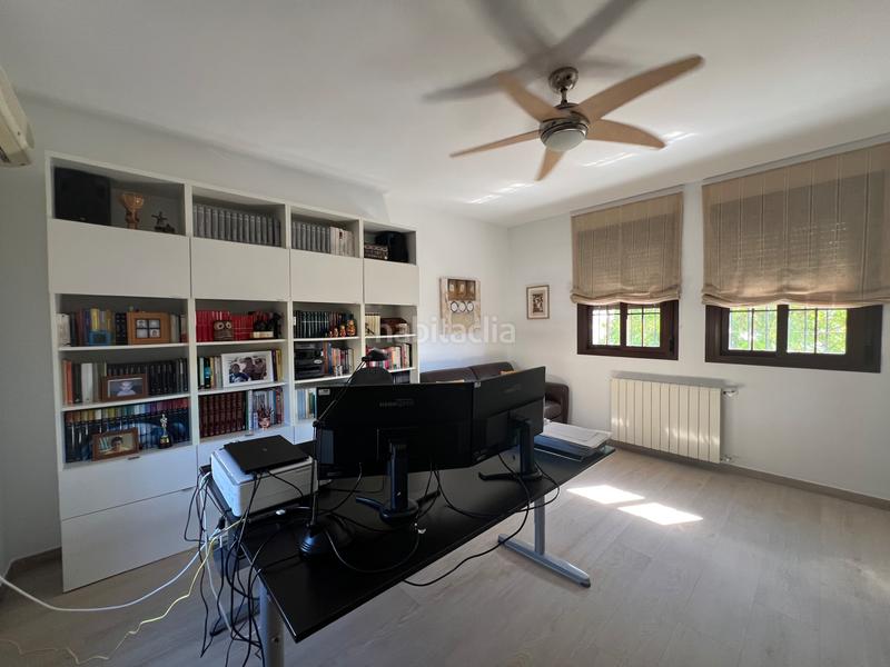 Foto 98b0d2ec-5569-48dc-bc3f-e7ce396d98d6. Casa pareada magnífico chalet pareado en Espartinas pueblo Espartinas