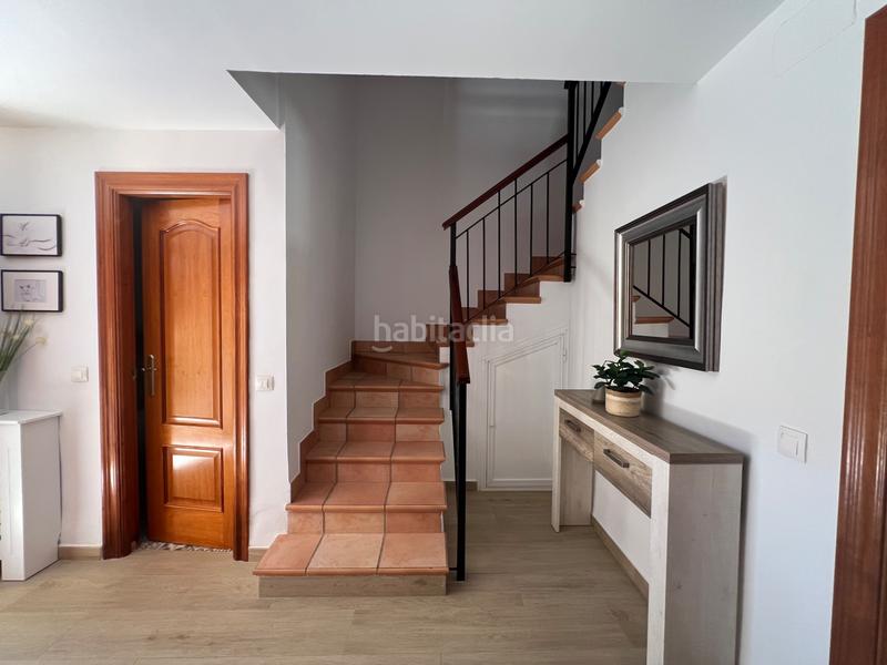 Foto 999e2073-f9f9-4a48-8916-33bad10c4414. Casa pareada magnífico chalet pareado en Espartinas pueblo Espartinas