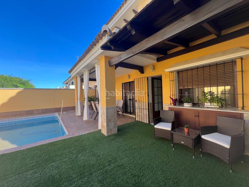 Foto b0b16a1b-a0f5-4add-bd31-074d30369b76. Casa pareada magnífico chalet pareado en Espartinas pueblo Espartinas