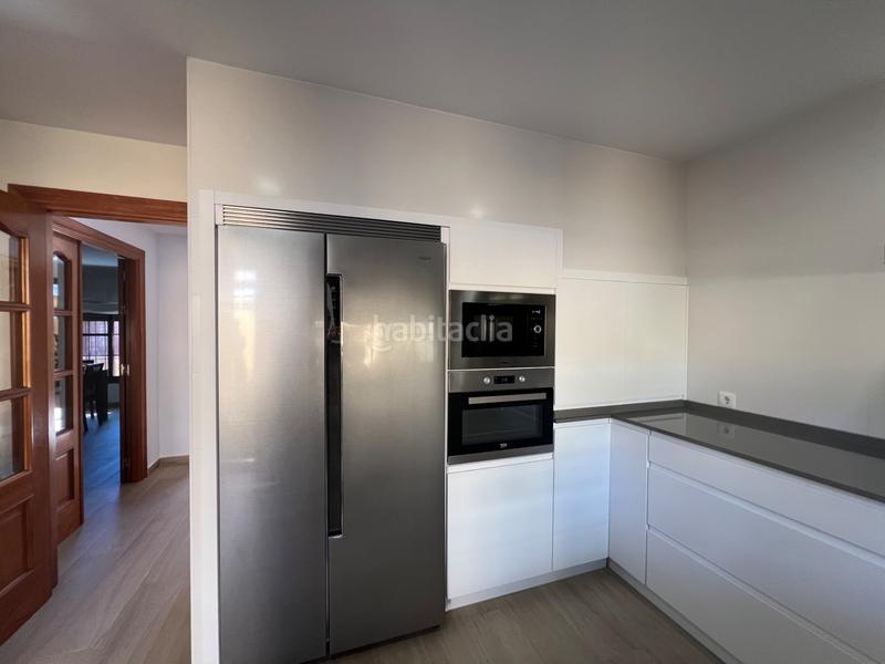 Foto c7b82ff7-1c89-499b-864d-3f3a7b3f3e1d. Casa pareada magnífico chalet pareado en Espartinas pueblo Espartinas