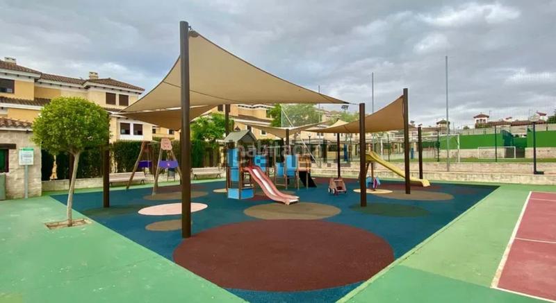 Foto fc00e112-0fb5-4b74-9553-f31535b8064b. Casa pareada magnífico chalet pareado en Espartinas pueblo Espartinas