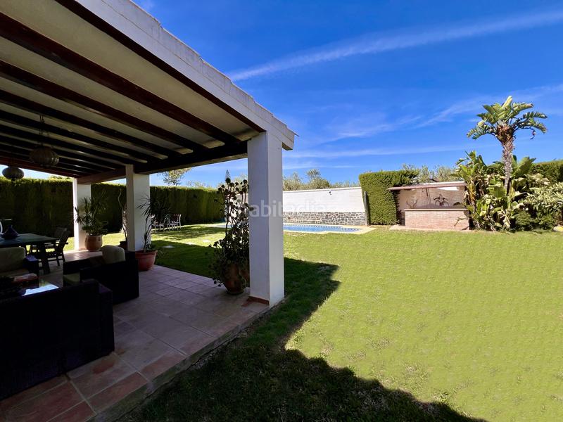 Foto 5c6ff82e-e730-4cd8-8737-a318d261f562. Chalet avec cheminée piscine dans ramal de Espartinas Espartinas