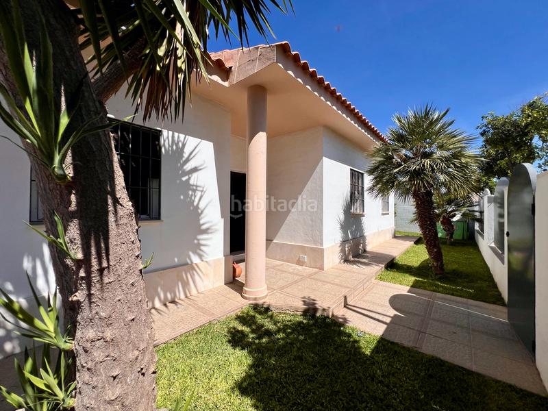 Foto a30361b4-ee60-454c-9a2f-fe8f098cadcd. Chalet avec cheminée piscine dans ramal de Espartinas Espartinas