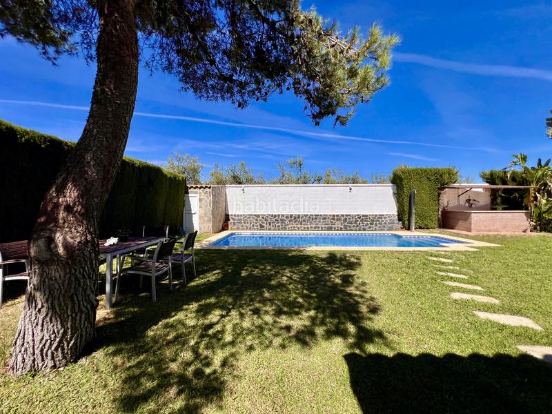 Foto cf6f3f38-4030-4e59-a8bf-93be4030c6a5. Chalet avec cheminée piscine dans ramal de Espartinas Espartinas