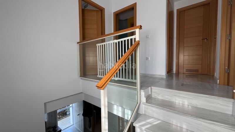 Foto cd11f8bf-f626-4428-8933-521039ec836a. Chalet magnífico chalet independiente en Colegio Europa Espartinas