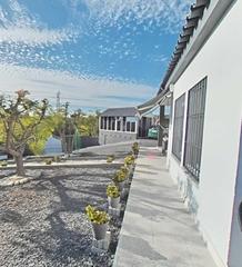 Chalet à Lepe. Chalet en pinares de lepe