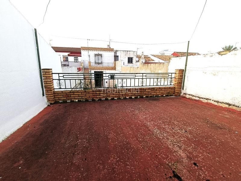 Foto 713eb7fa-84ce-4457-a4bd-78f94932305e. Casa adossada amb xemeneia aparcament a Olivares