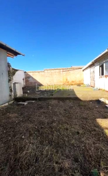 Foto 1ac75cba-15ae-47d2-9f00-5171527c6531. Casa adossada amb aparcament a Espartinas pueblo Espartinas