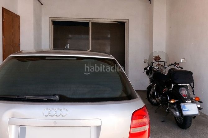 Foto 2fdcb517-60dc-4329-8ae5-82d8eedb5442. Casa adossada amb aparcament a Espartinas pueblo Espartinas