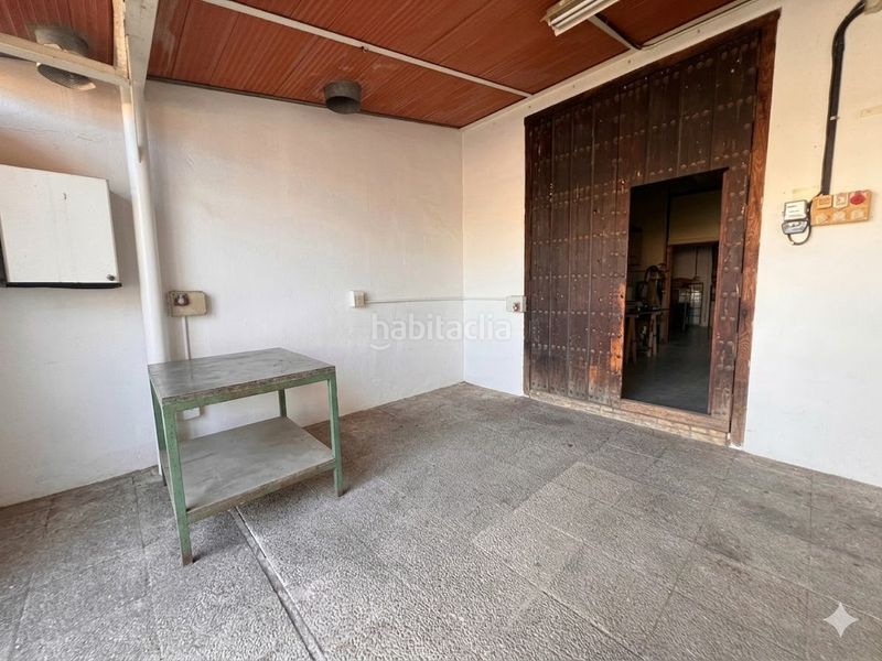 Foto 3b0d0578-ab10-4867-9a9b-cc0812cea40e. Casa adossada amb aparcament a Espartinas pueblo Espartinas