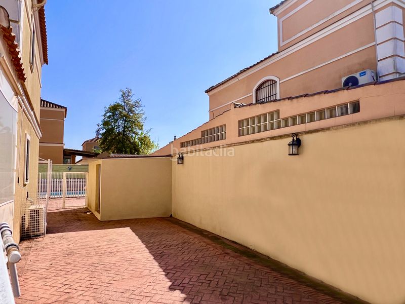 Foto 07d6727c-847e-4a8b-9e17-a2ac835d1b07. Xalet amb xemeneia aparcament piscina a Espartinas pueblo Espartinas