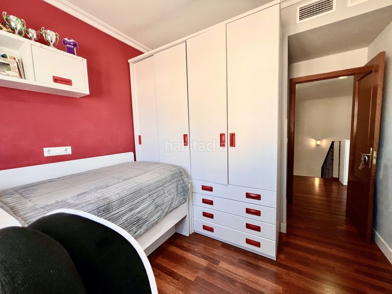 Foto 1e79b3f9-b777-4952-9c61-2724b29313fc. Xalet amb xemeneia aparcament piscina a Espartinas pueblo Espartinas