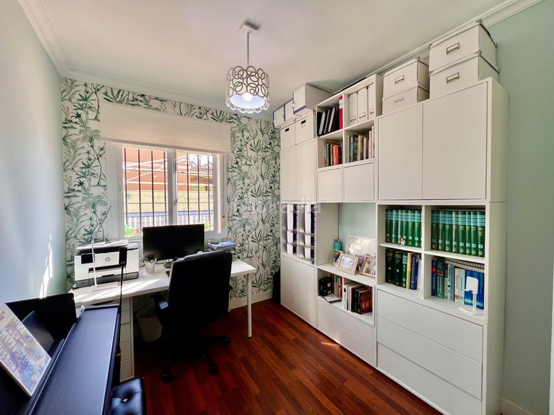 Foto 30099db3-64ef-458e-b980-7556030319fe. Xalet amb xemeneia aparcament piscina a Espartinas pueblo Espartinas