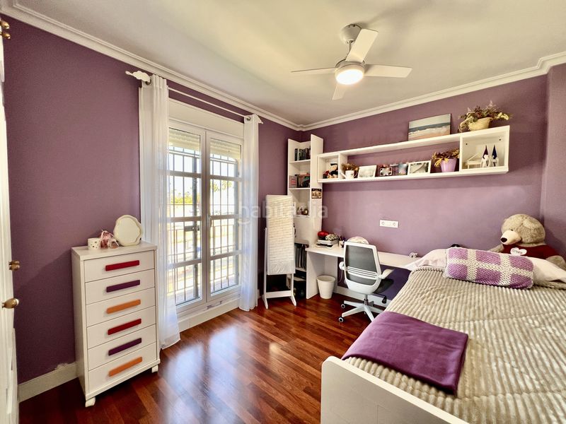 Foto 6c63678c-4d97-4574-99e5-a8ba71c9072b. Xalet amb xemeneia aparcament piscina a Espartinas pueblo Espartinas