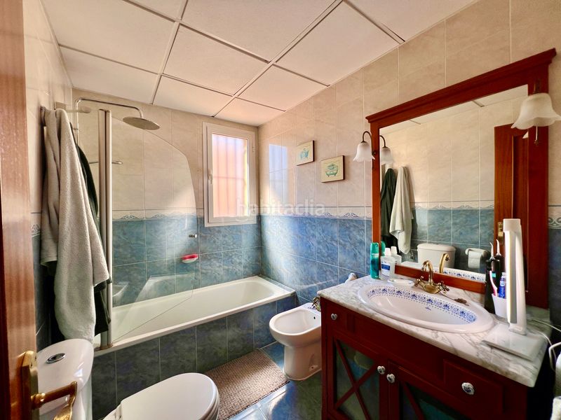 Foto 97c43bb5-70cc-451b-b7a2-f3fa44c1a21d. Xalet amb xemeneia aparcament piscina a Espartinas pueblo Espartinas