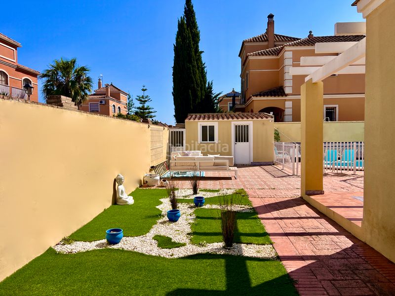 Foto b3f850aa-c90c-4540-b2b1-492073ff50be. Xalet amb xemeneia aparcament piscina a Espartinas pueblo Espartinas