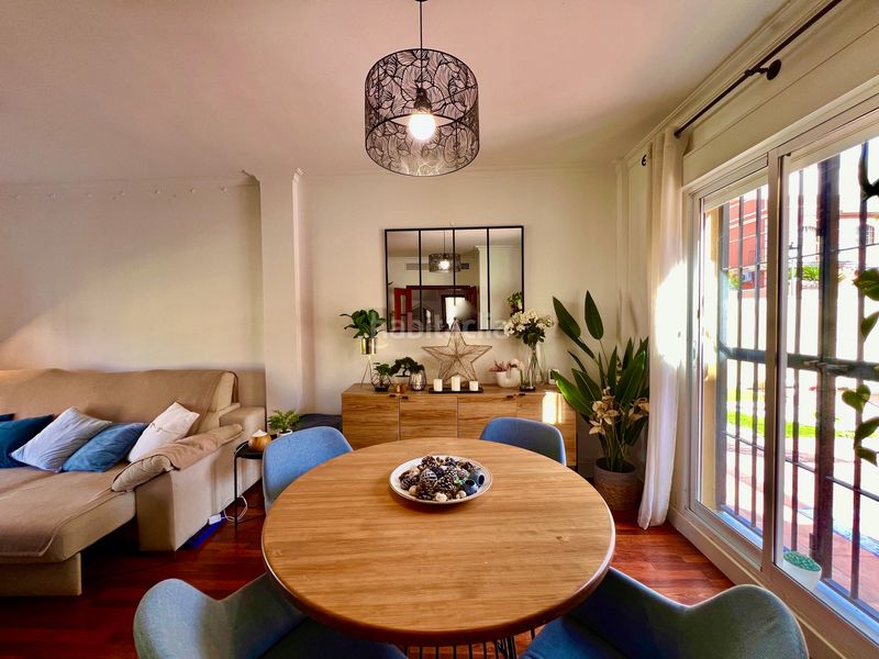 Foto c6914904-7332-434b-82b8-fc2b1686b980. Xalet amb xemeneia aparcament piscina a Espartinas pueblo Espartinas