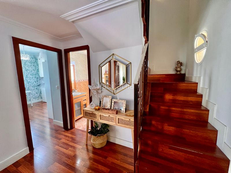 Foto d2bbef51-97b5-4ddf-adee-e5a22427ad89. Xalet amb xemeneia aparcament piscina a Espartinas pueblo Espartinas