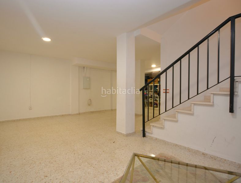 Foto d091f3f0-411b-44db-a5f6-e2ee58a49999. Casa aparellada amb xemeneia calefacció a Espartinas pueblo Espartinas