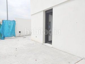 Foto 4f425510-01f3-4f3b-a750-3d916336edbd. Casa aparellada a Ayamonte ciudad Ayamonte