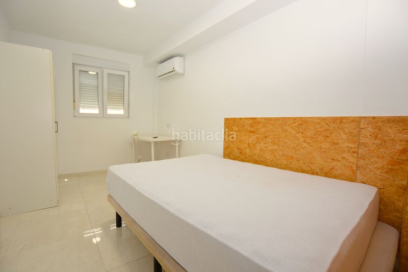 Foto 395a6145-2e3c-43ec-bb61-2e5f81afea21. Edifici a San Gil Sevilla