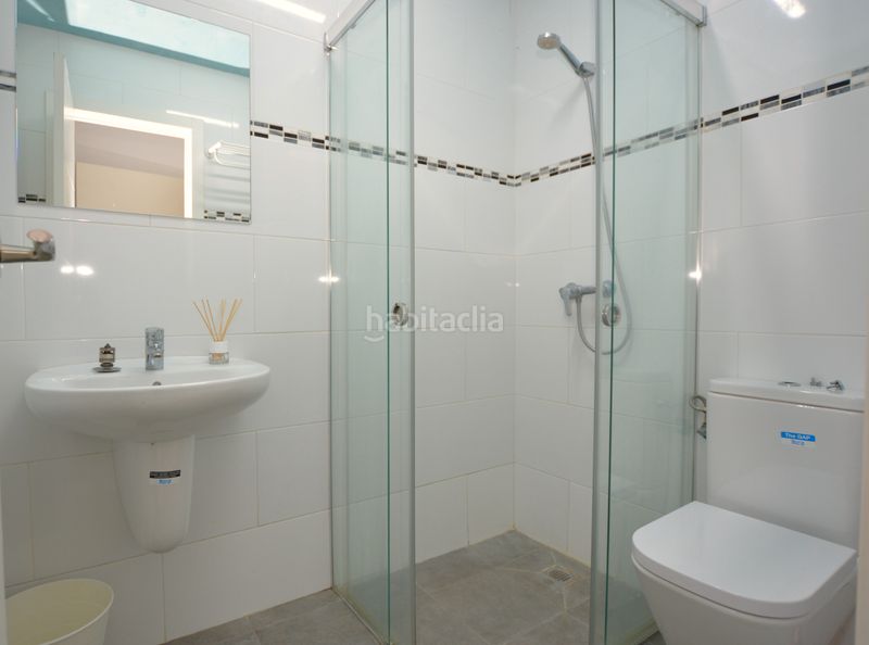 Foto aa17f295-6324-4229-985b-915d625ff66d. Edifici a San Gil Sevilla