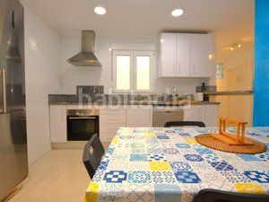 Foto b65cd0dc-abc6-4bf8-8c57-73b3c7d3cce5. Edifici a San Gil Sevilla
