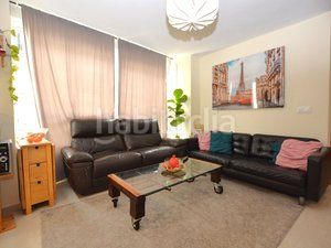 Foto daaa2243-79a0-4884-b8c2-fe6f3880ff75. Edifici a San Gil Sevilla