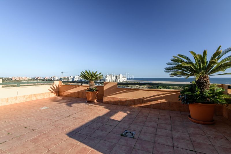Foto 99fb19e1-8589-4b37-9eb0-a193e7087256. Àtic amb piscina a Isla Canela Ayamonte