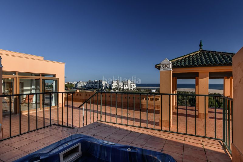 Foto a859f5f3-749b-4246-b5ba-2934902185ae. Àtic amb piscina a Isla Canela Ayamonte