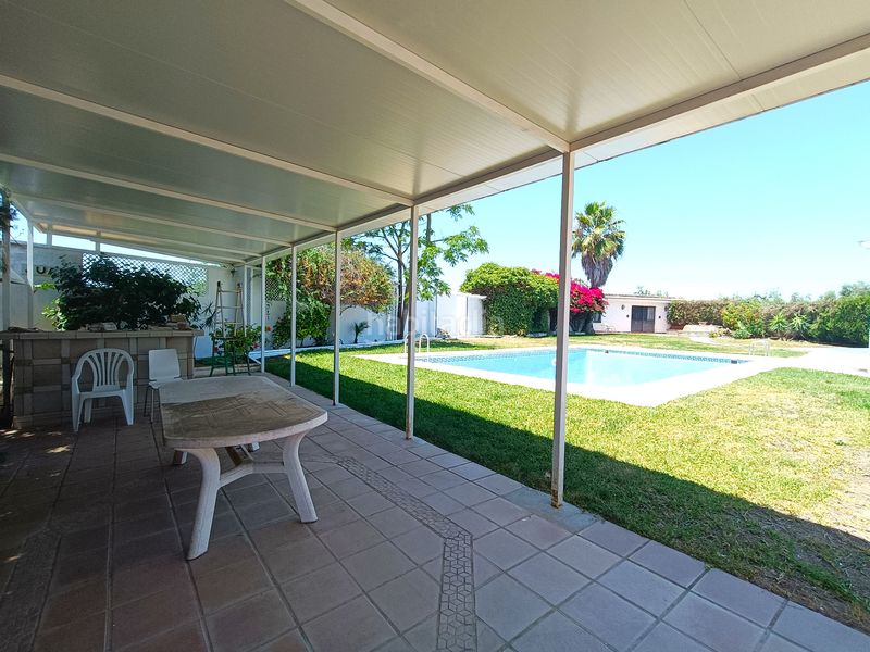 Foto de88b0a7-530a-46a8-bc7a-98959aa0e0b9. Chalet  independiente en Loreto Espartinas