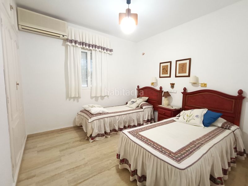 Foto eef2ae8e-25f2-475e-bc60-de1e723af331. Chalet  independiente en Loreto Espartinas