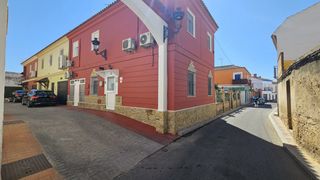 Maison  Calle juan emilio fernández mora 1. Vivienda adosada de esquina lista para entrar a vivir en pleno c