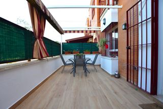 Maison jumelée  Calle maestro don francisco rodríguez. ¡luz, amplitud y la ubicación perfecta en bormujos!