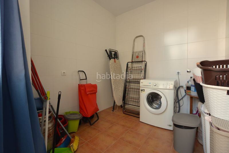 Foto 0f90dd52-9f22-4a8b-b08f-8172ba0896a9. Casa adossada amb calefacció aparcament a Algaba (La)