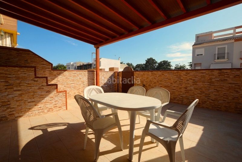 Foto c0189e8b-b31f-417e-bac8-30c1033834fe. Casa adossada amb calefacció aparcament a Algaba (La)