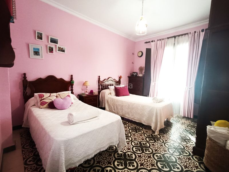 Foto 5a23c11e-1aaa-4e87-acc4-395c6af2f1b6. Casa adossada a Olivares