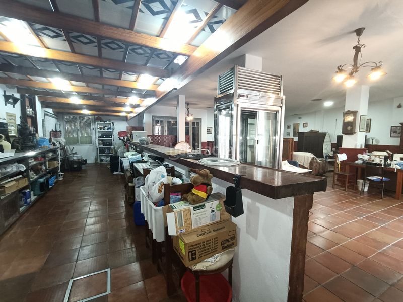 Foto b9d67f7c-1f84-4ff8-88ff-9c0ee1ee4859. Casa adossada a Olivares