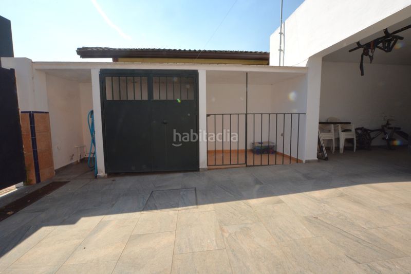 Foto 2ddf6f5f-9813-4e8e-a796-affc39ad96ef. Casa pareada premiere servicios inmobiliarios le ofrece un pequeño oasis en pleno corazón . en Mairena del Aljarafe