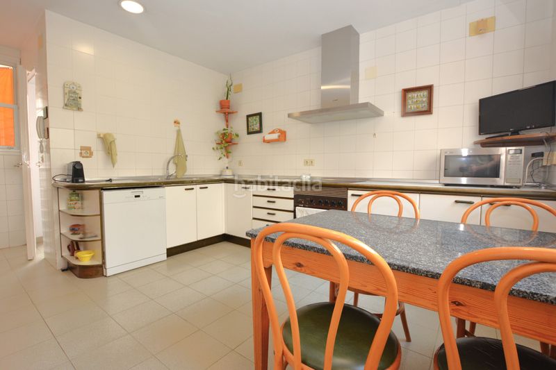 Foto 72b453ca-93af-4cf4-b9fe-e2482583e2e9. Casa pareada premiere servicios inmobiliarios le ofrece un pequeño oasis en pleno corazón . en Mairena del Aljarafe
