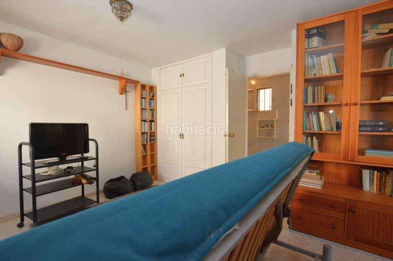 Foto 75ca5a47-f321-4774-83b9-a59d9207e107. Casa pareada premiere servicios inmobiliarios le ofrece un pequeño oasis en pleno corazón . en Mairena del Aljarafe