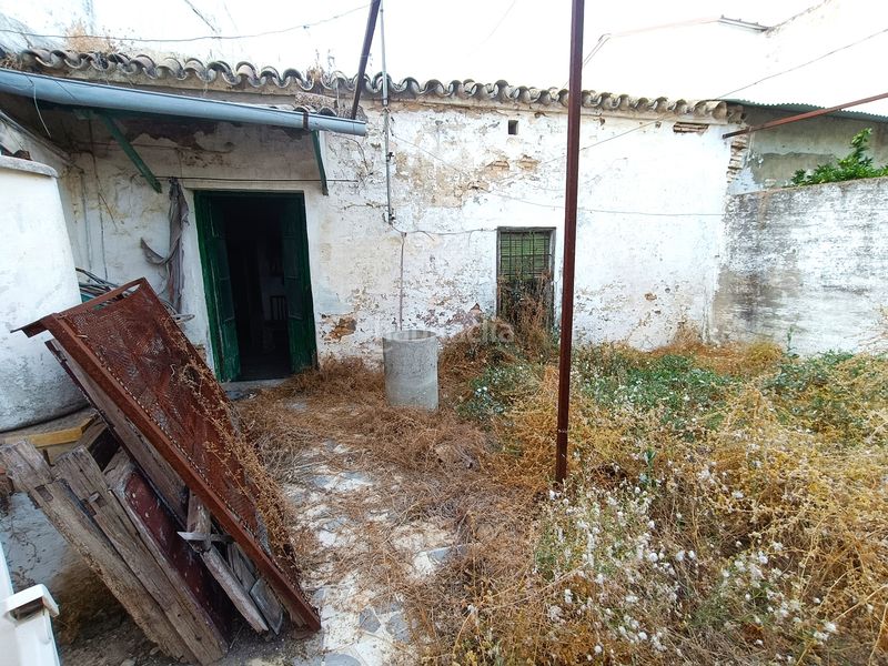 Foto 356e138e-27ad-4d6d-8863-3b0cbdecd6e7. Casa adossada amb aparcament a ramal de Espartinas Espartinas