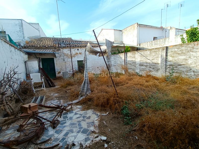 Foto 8e4e45aa-a495-420f-9d12-601f3b9fb10b. Casa adossada amb aparcament a ramal de Espartinas Espartinas
