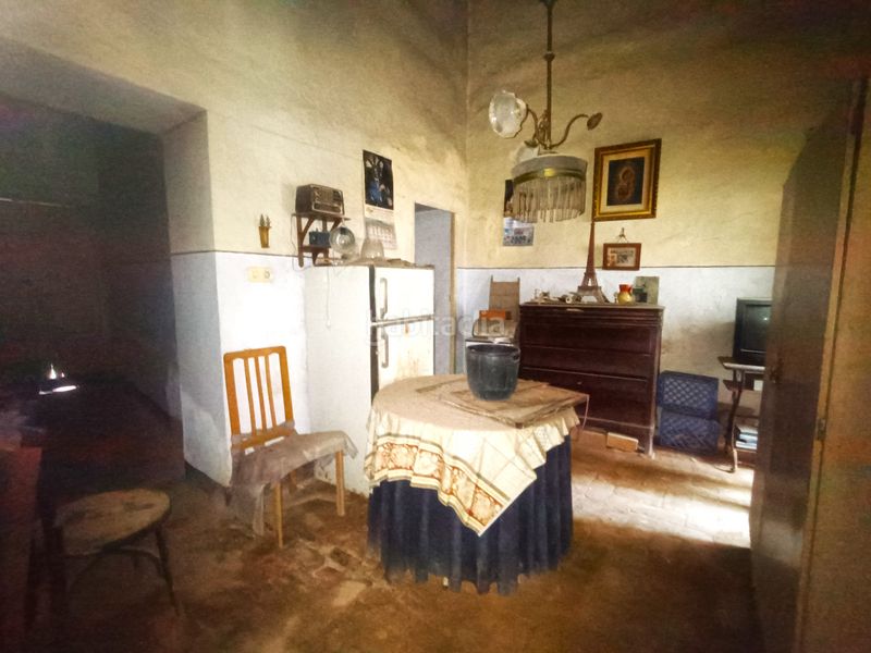Foto c7cc682f-fa97-4189-aea8-76ed53c1d4e4. Casa adossada amb aparcament a ramal de Espartinas Espartinas