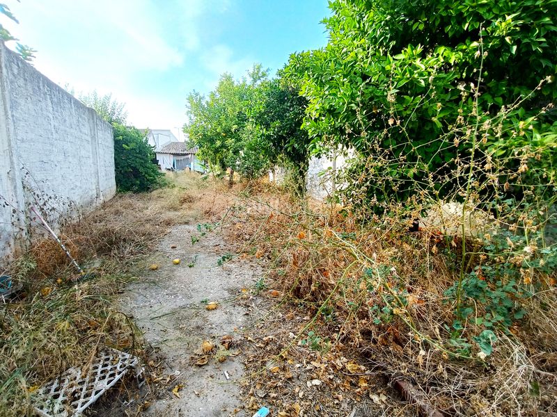 Foto dfb97f54-dd42-4a99-9626-982673dc1ca9. Casa adossada amb aparcament a ramal de Espartinas Espartinas