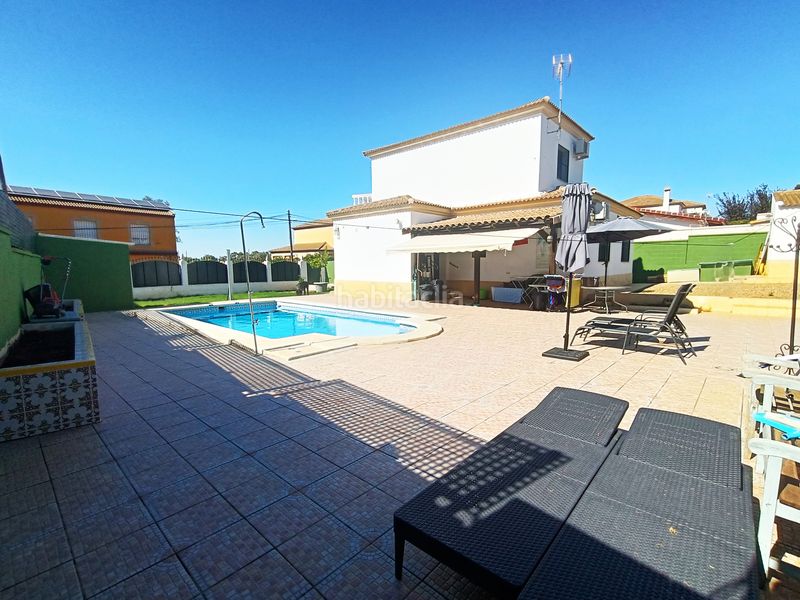 Foto 197567af-23c1-43f2-accd-519e384dd7b1. Xalet amb xemeneia calefacció aparcament piscina a Castilblanco de los Arroyos
