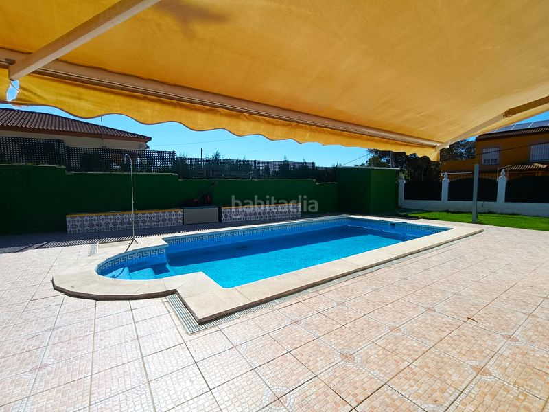 Foto ca17805c-e940-4bf2-9c30-db7bcdf717c4. Xalet amb xemeneia calefacció aparcament piscina a Castilblanco de los Arroyos
